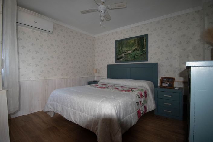 Image No.16-3 Bed House for sale