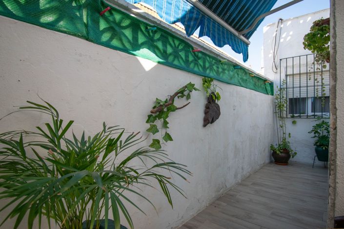 Image No.19-3 Bed House for sale