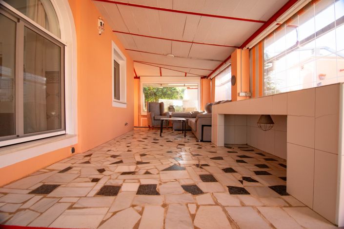 Image No.12-4 Bed Villa for sale