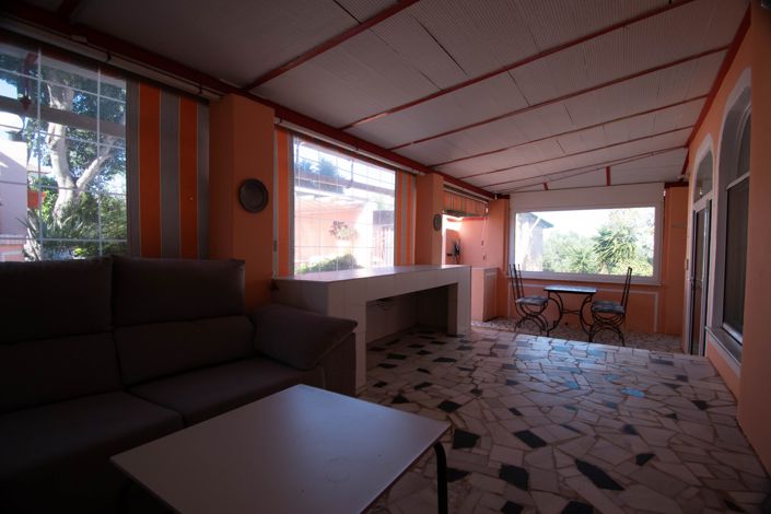 Image No.18-4 Bed Villa for sale