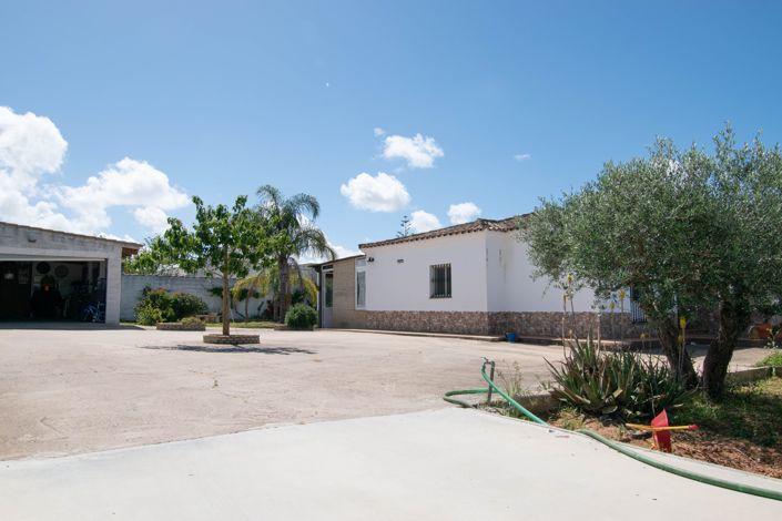 Image No.3-3 Bed Villa for sale