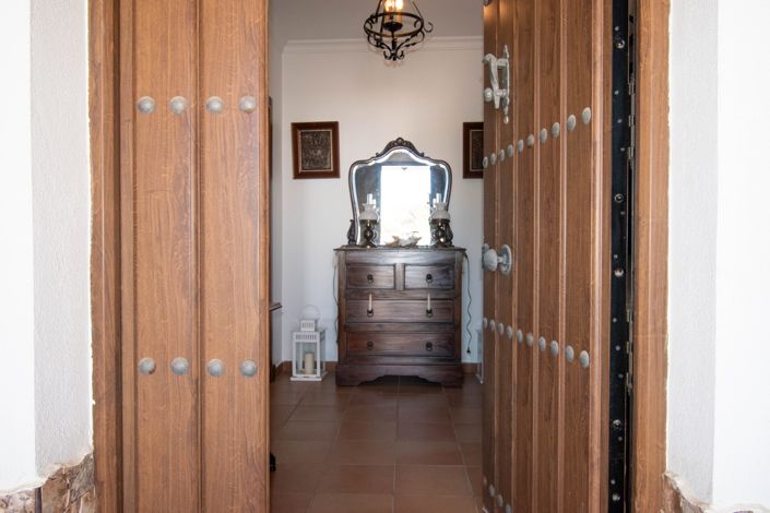 Image No.9-3 Bed Villa for sale