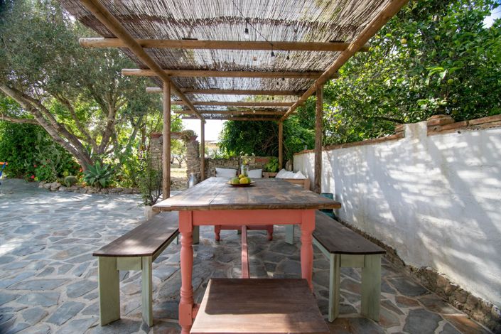 Image No.17-4 Bed House for sale