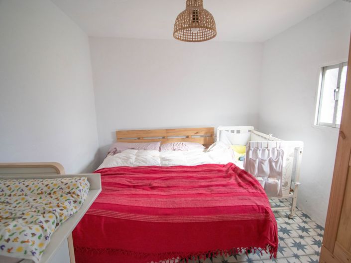 Image No.30-4 Bed House for sale