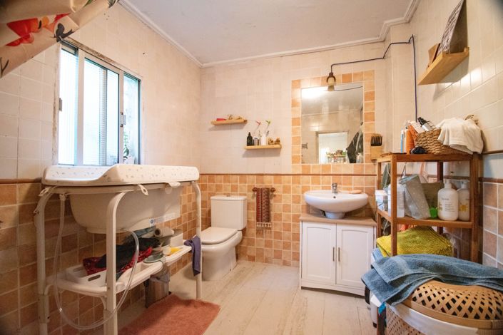 Image No.33-4 Bed House for sale