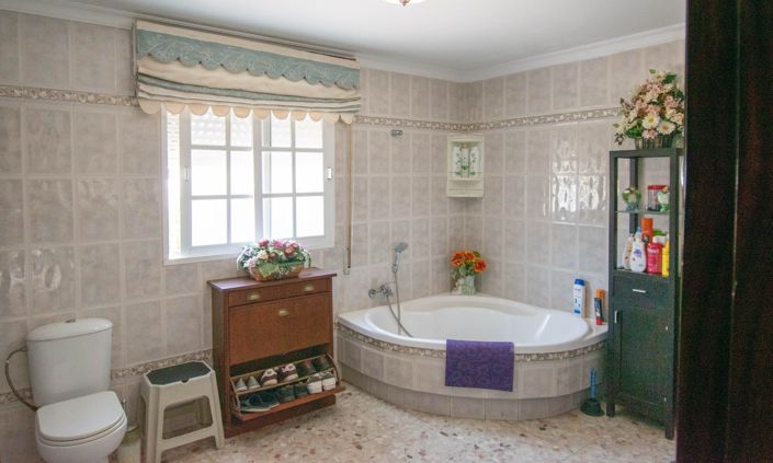 Image No.13-3 Bed Villa for sale