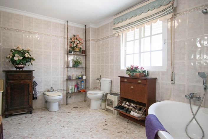 Image No.14-3 Bed Villa for sale