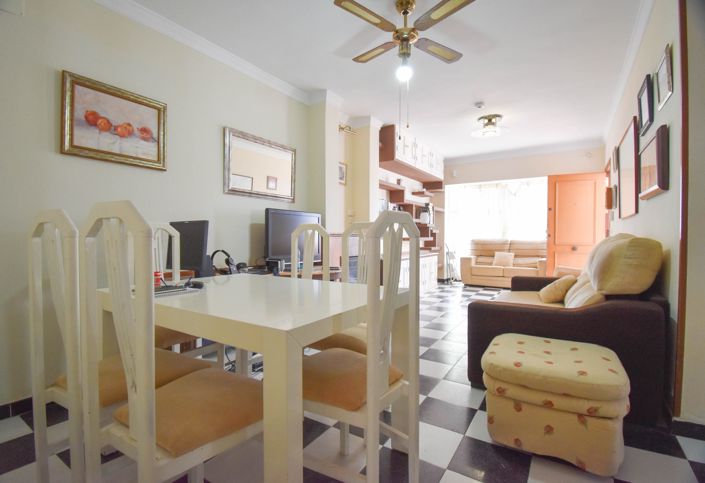 Image No.24-3 Bed Villa for sale