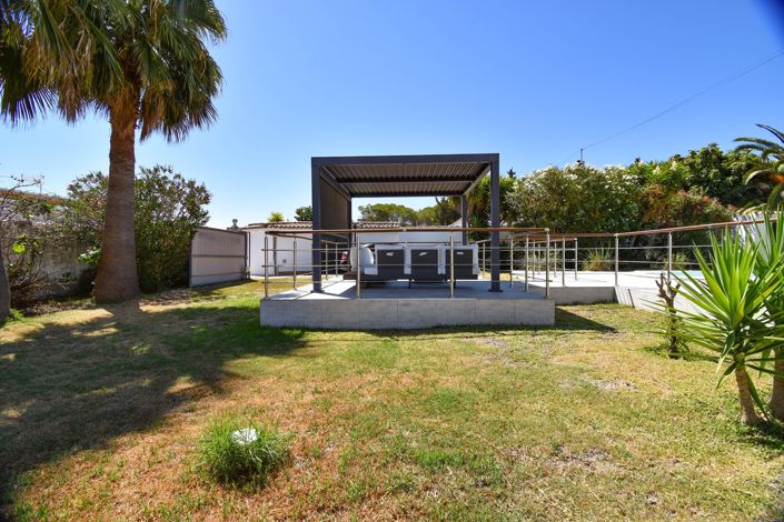 Image No.12-4 Bed Villa for sale
