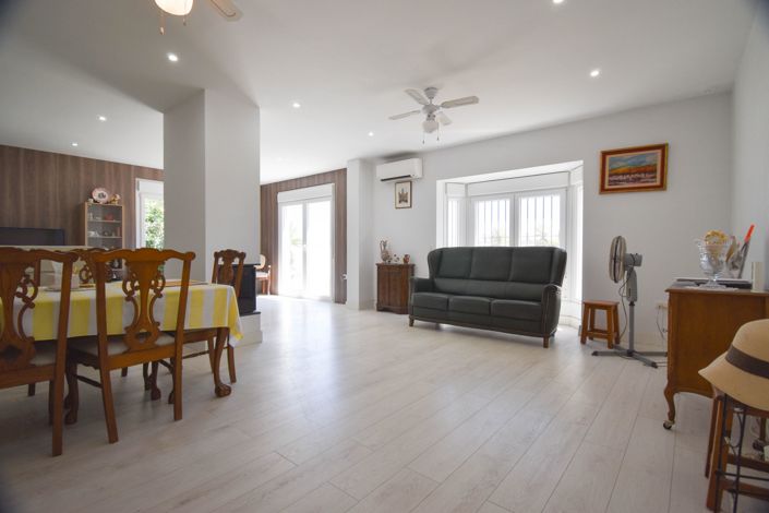 Image No.24-4 Bed Villa for sale
