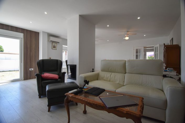 Image No.27-4 Bed Villa for sale