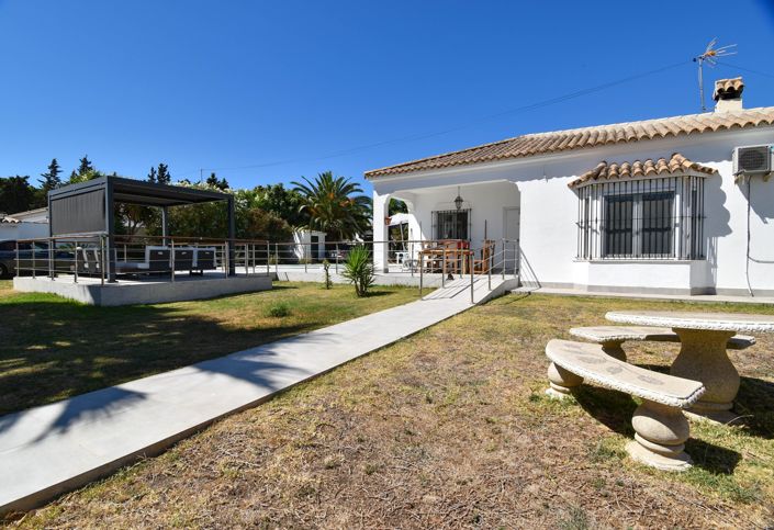 Image No.7-4 Bed Villa for sale