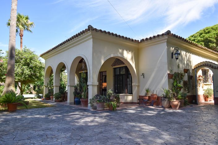 Image No.3-Villa de 4 chambres à vendre à Cadix