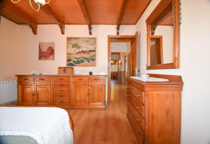 Image No.38-7 Bed House for sale