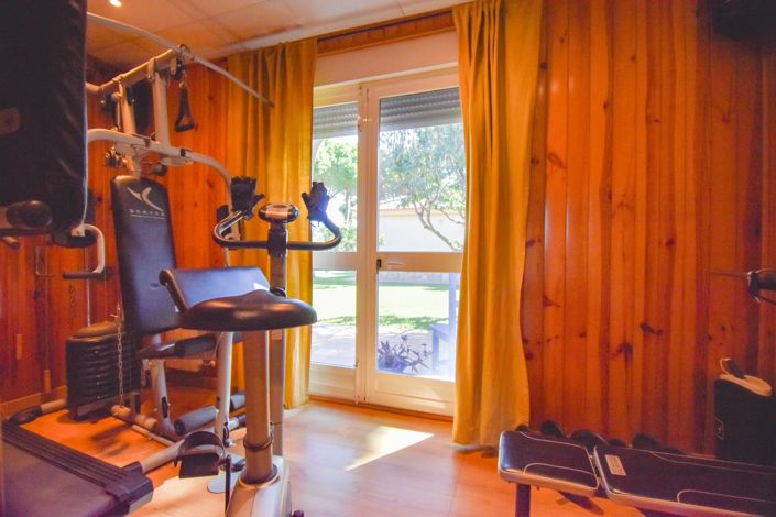 Image No.40-7 Bed House for sale