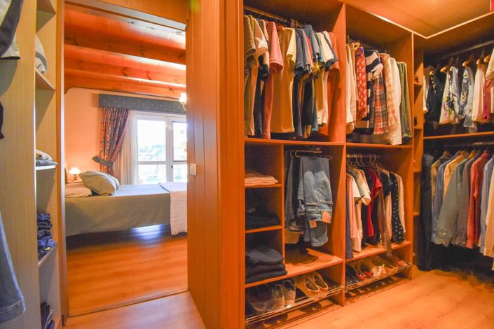 Image No.41-7 Bed House for sale
