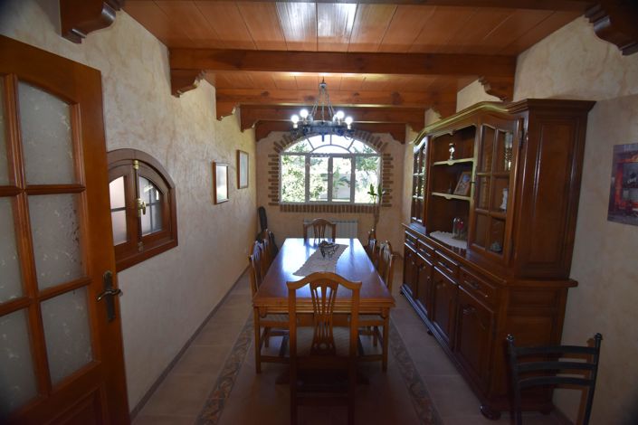 Image No.45-7 Bed House for sale
