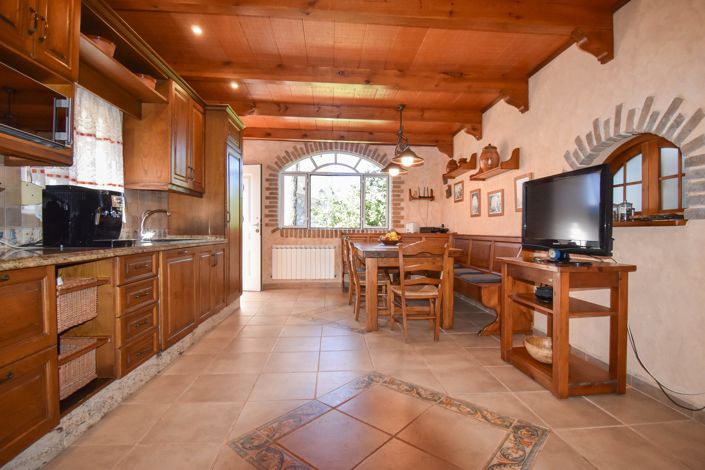 Image No.48-7 Bed House for sale