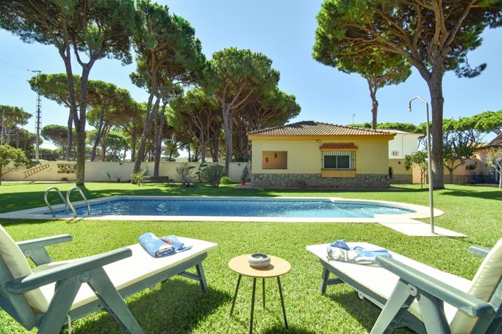 Image No.7-7 Bed House for sale