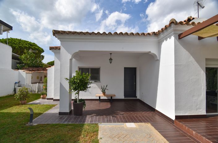 Image No.3-3 Bed Villa for sale