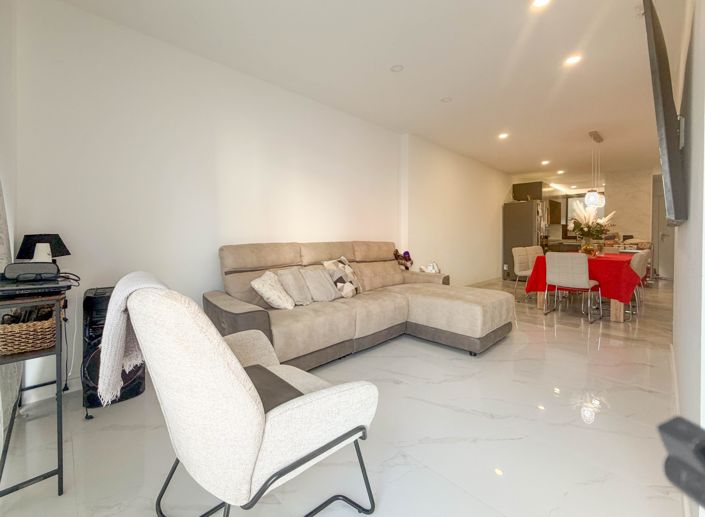 Image No.8-3 Bed Apartment for sale