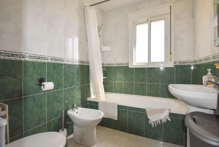 Image No.16-3 Bed Villa for sale