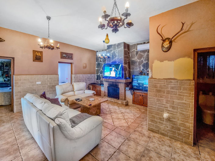 Image No.13-3 Bed Finca for sale