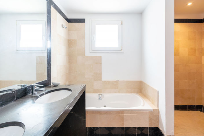 Image No.25-Villa de 4 chambres à vendre à Sotogrande playa