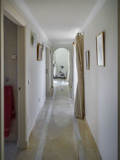 Image No.15-4 Bed Villa for sale