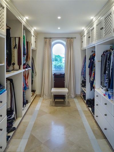 Image No.17-4 Bed Villa for sale