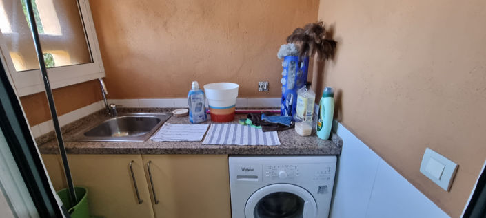 Image No.4-2 Bed Property for sale