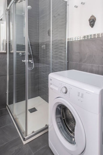 Image No.12-6 Bed Villa for sale