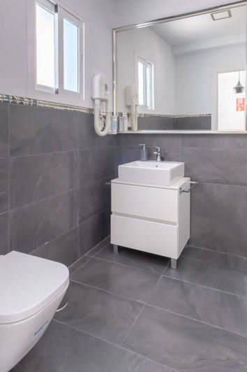 Image No.9-6 Bed Villa for sale