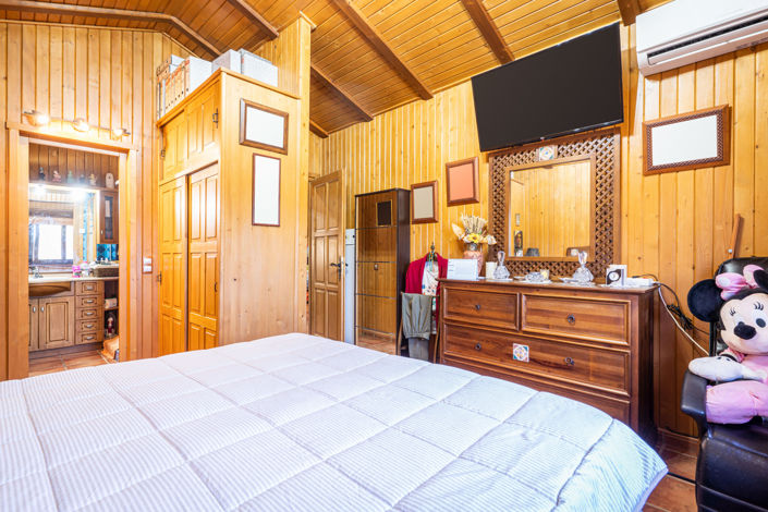 Image No.15-3 Bed House for sale