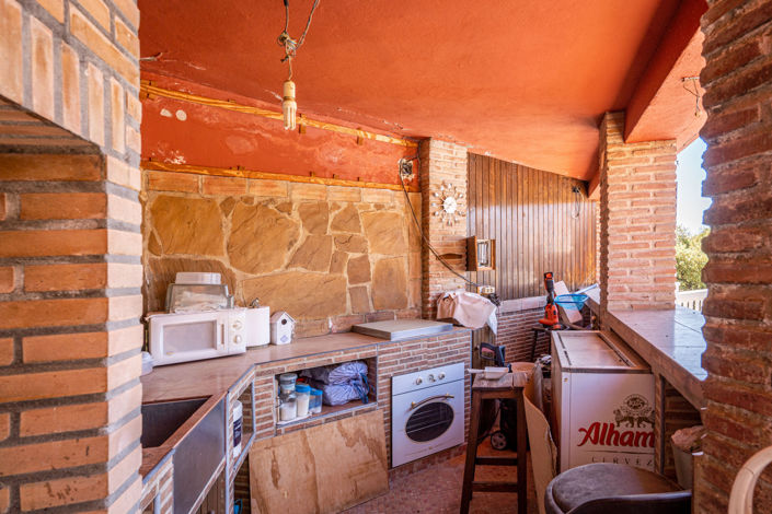 Image No.34-3 Bed House for sale