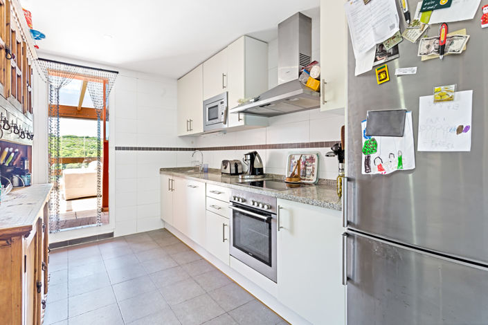 Image No.17-3 Bed Property for sale