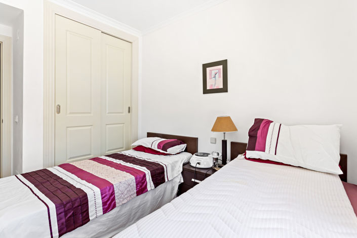 Image No.20-3 Bed Property for sale