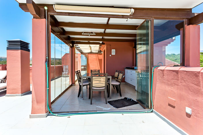 Image No.24-3 Bed Property for sale