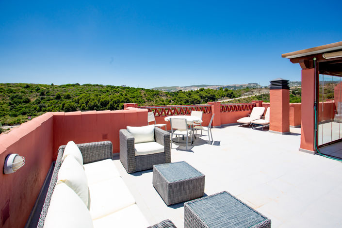 Image No.25-3 Bed Property for sale