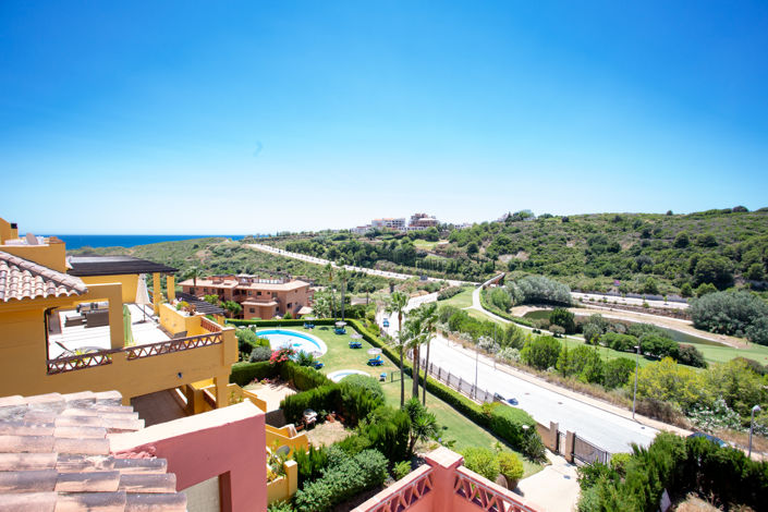 Image No.27-3 Bed Property for sale