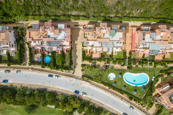 Image No.42-3 Bed Property for sale