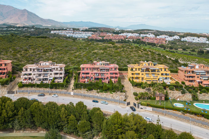 Image No.44-3 Bed Property for sale