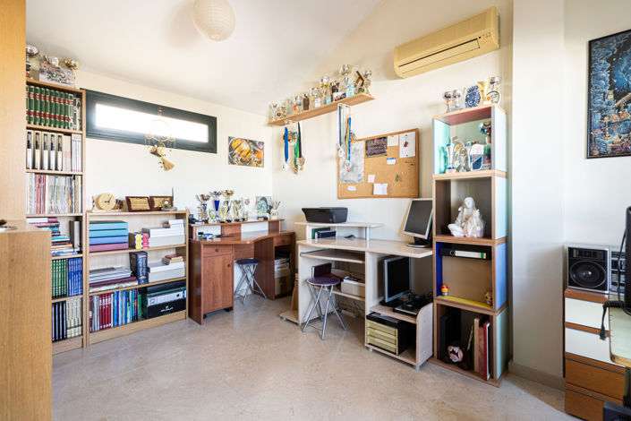 Image No.20-3 Bed Townhouse for sale