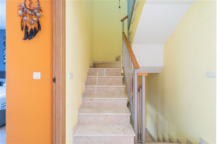 Image No.28-3 Bed Townhouse for sale