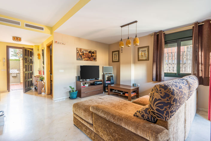 Image No.3-3 Bed Townhouse for sale