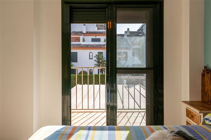 Image No.34-3 Bed Townhouse for sale