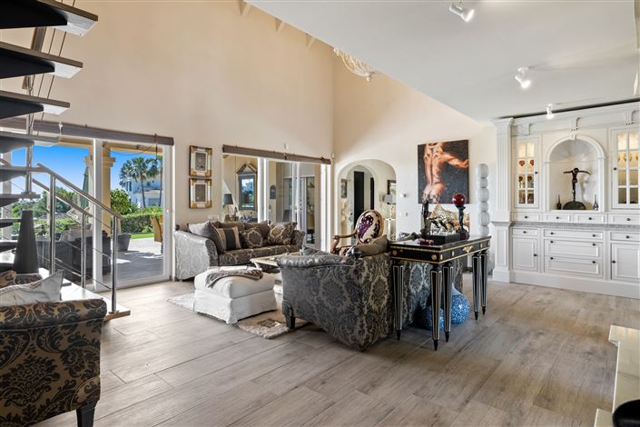 Image No.6-4 Bed Villa for sale