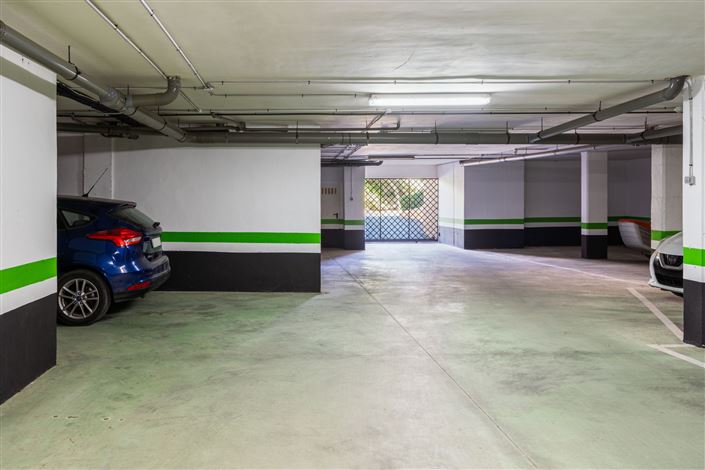 Image No.28-3 Bed Property for sale