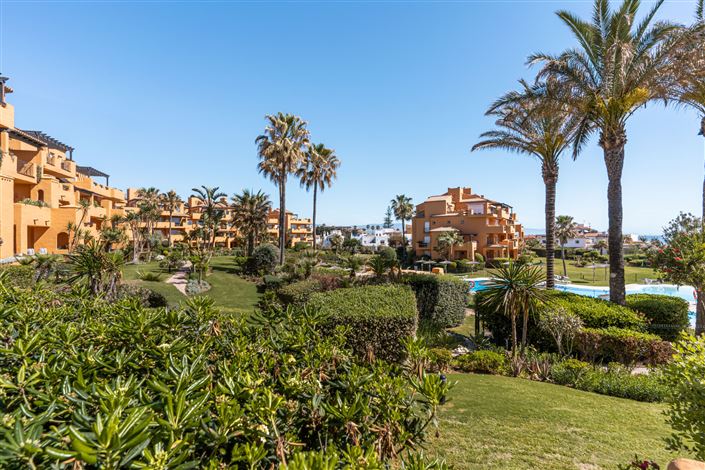 Image No.38-3 Bed Property for sale