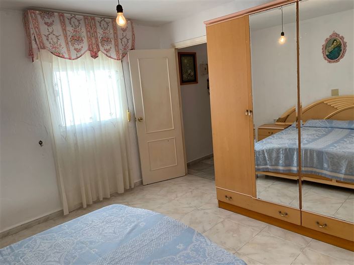 Image No.11-4 Bed House for sale